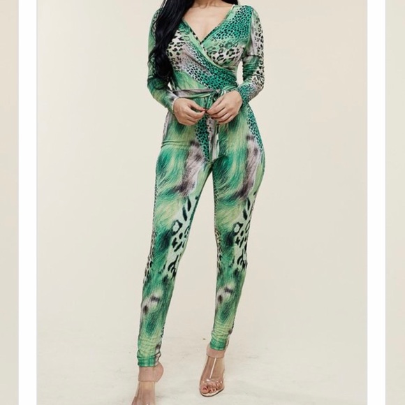 One piece jumper - Picture 1 of 1